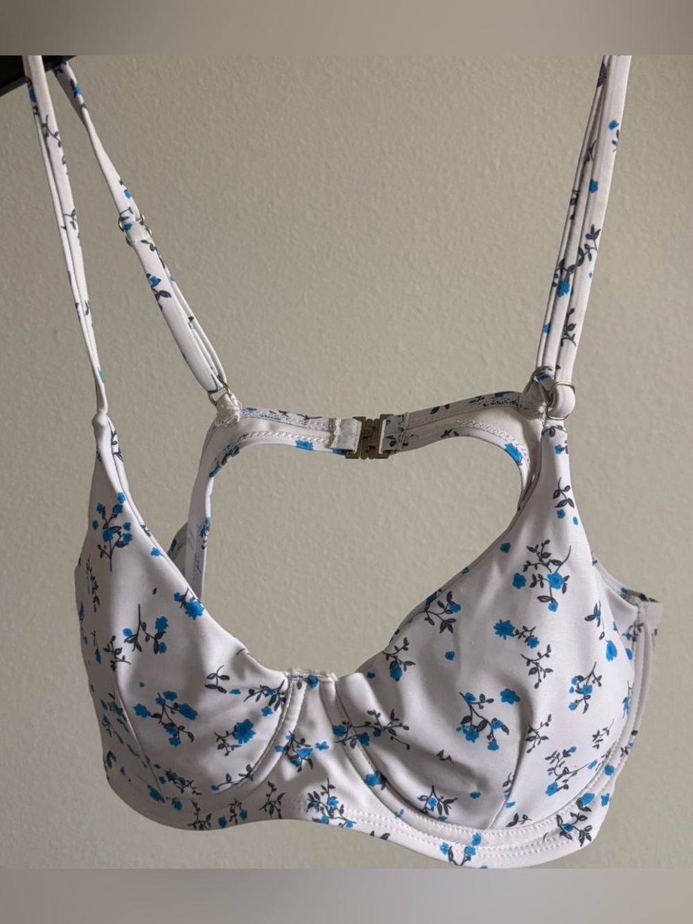 Romwe white and blue bathing suite top